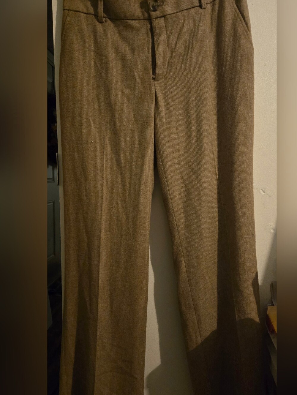 Banana Republic Petite 8 Trousers in Tan, Flat Front Wool Blend - Picture 7 of 8